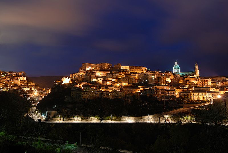 Vue de nuit de Ragusa Ibla